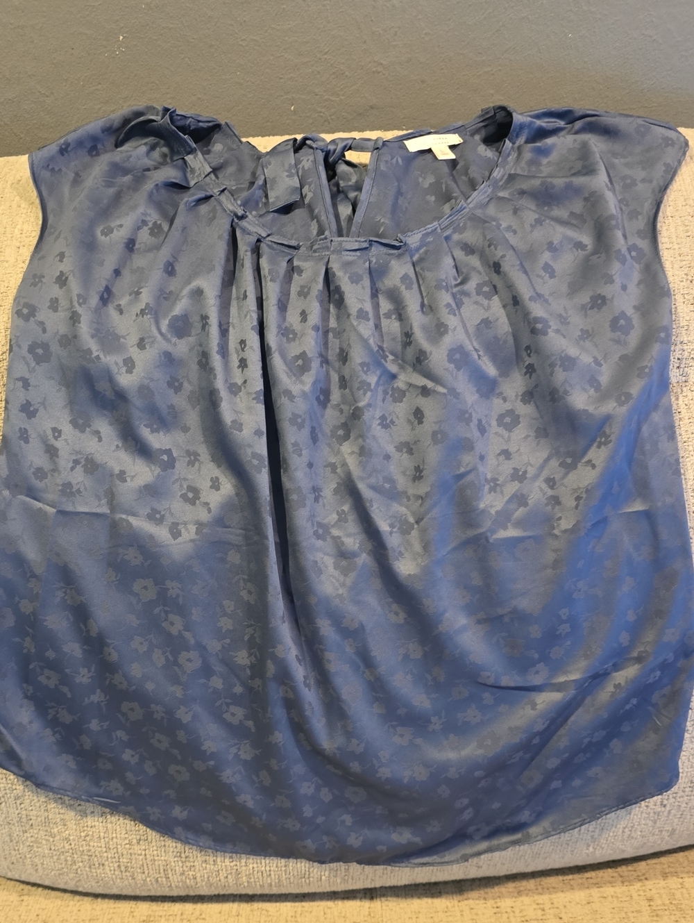 Lauren Conrad Women's Blue Floral Satin Blouse With Bow Detail